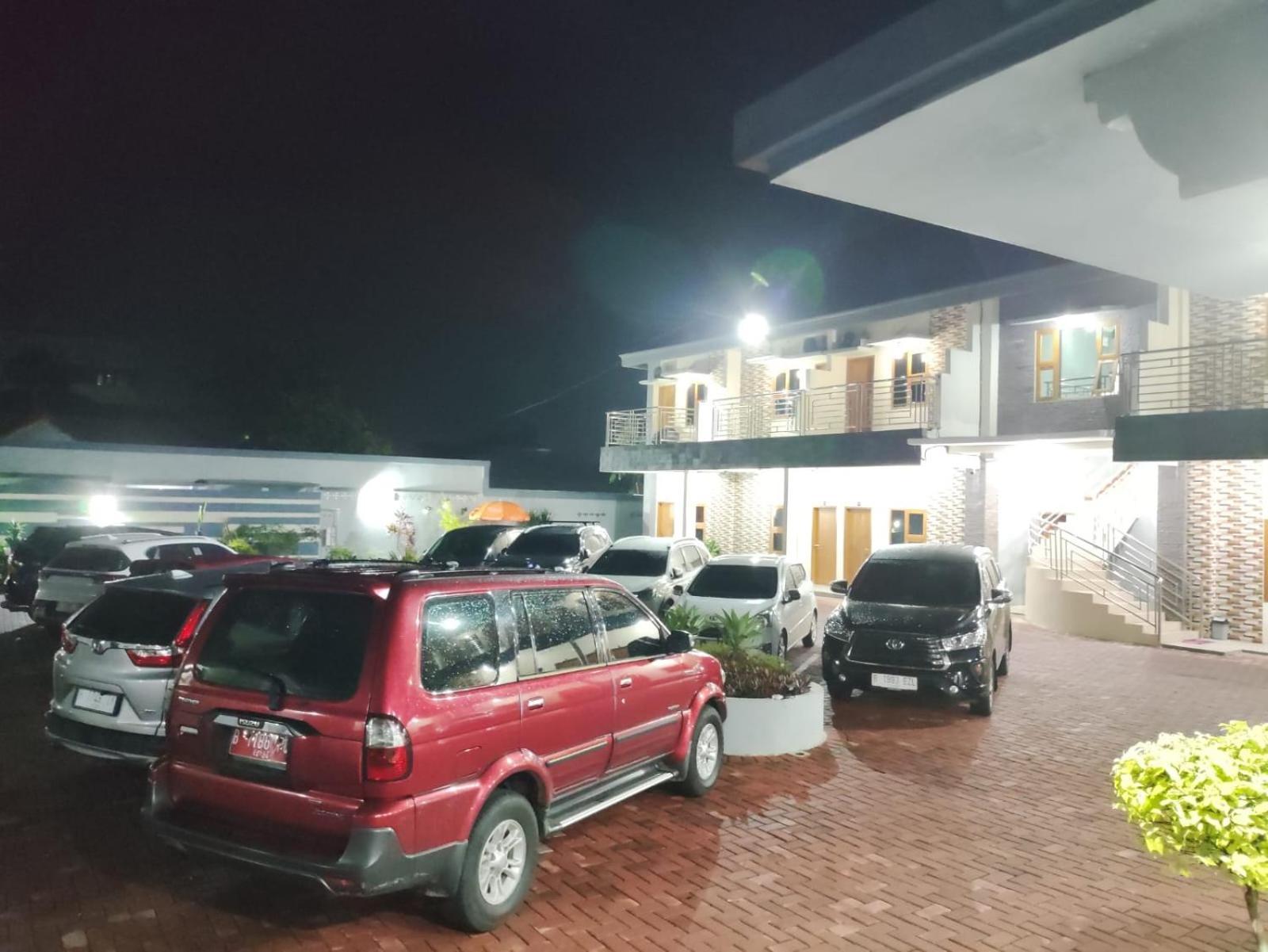 Hotel Cibening Purwakarta Exterior photo