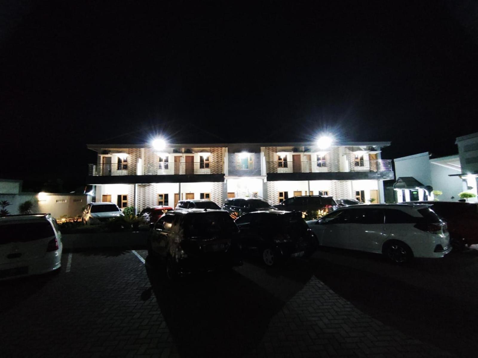 Hotel Cibening Purwakarta Exterior photo
