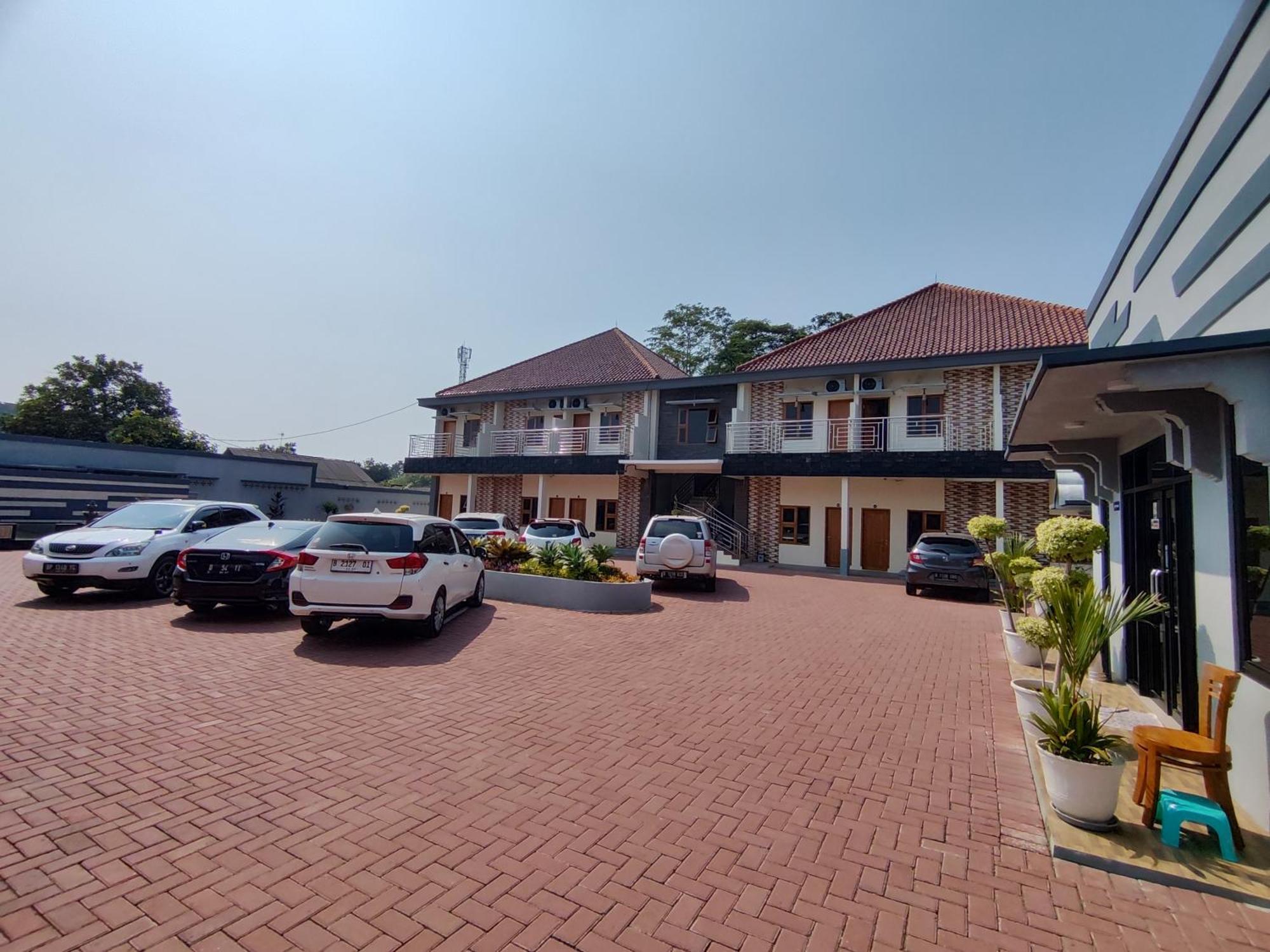 Hotel Cibening Purwakarta Exterior photo
